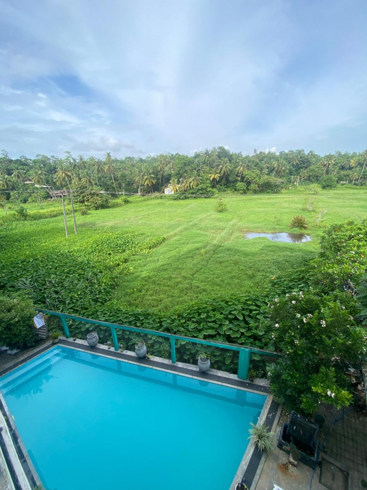 Royal Ace Unawatuna Exterior photo